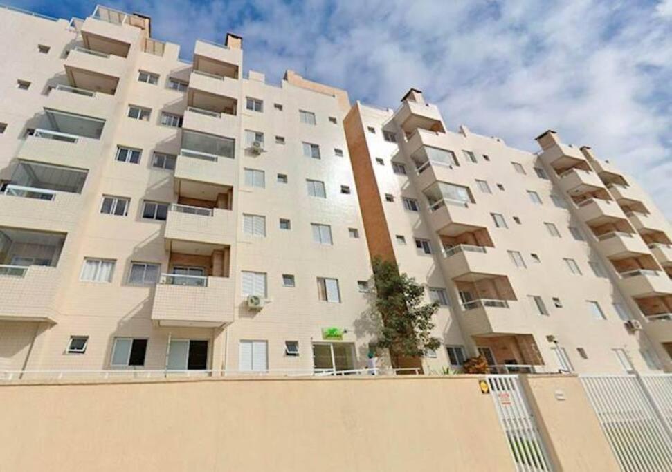Lindo Apartamento Em Bertioga/Sesc A 300M Da Praia Eksteriør billede